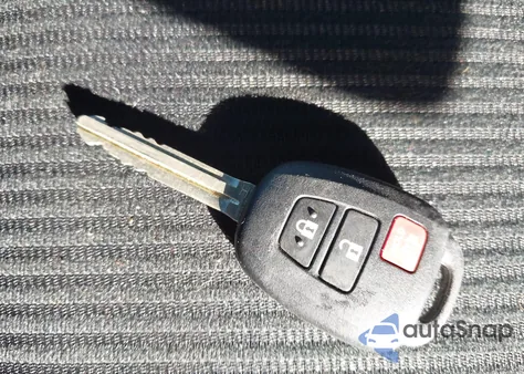 2018 Toyota Rav4 Le z USA, uszkodzony, nr VIN JTMBFREV7JJ217086